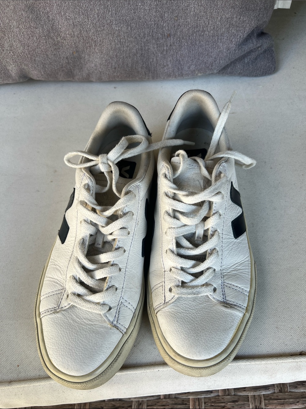 Veja White Leather Sneakers Women size 6.5